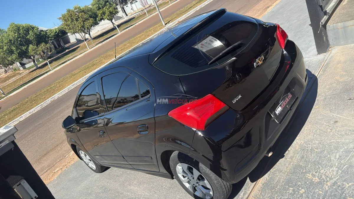 GM - Chevrolet ONIX HATCH LT 1.0 8V FlexPower 5p Mec. 2018