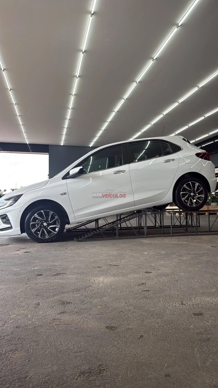 GM - Chevrolet ONIX HATCH PREM. 1.0 12V TB Flex 5p Aut. 2026