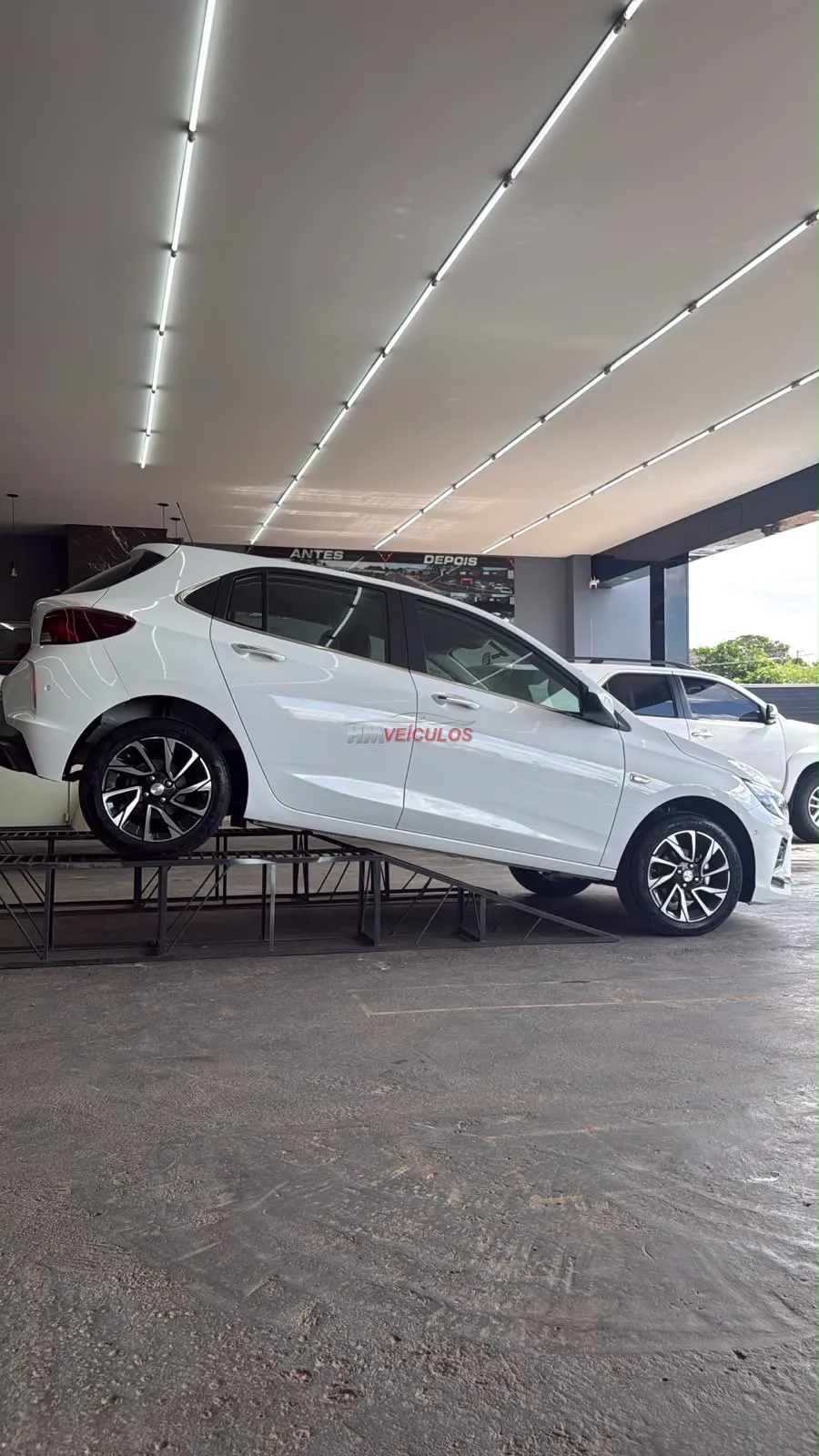 GM - Chevrolet ONIX HATCH PREM. 1.0 12V TB Flex 5p Aut. 2026