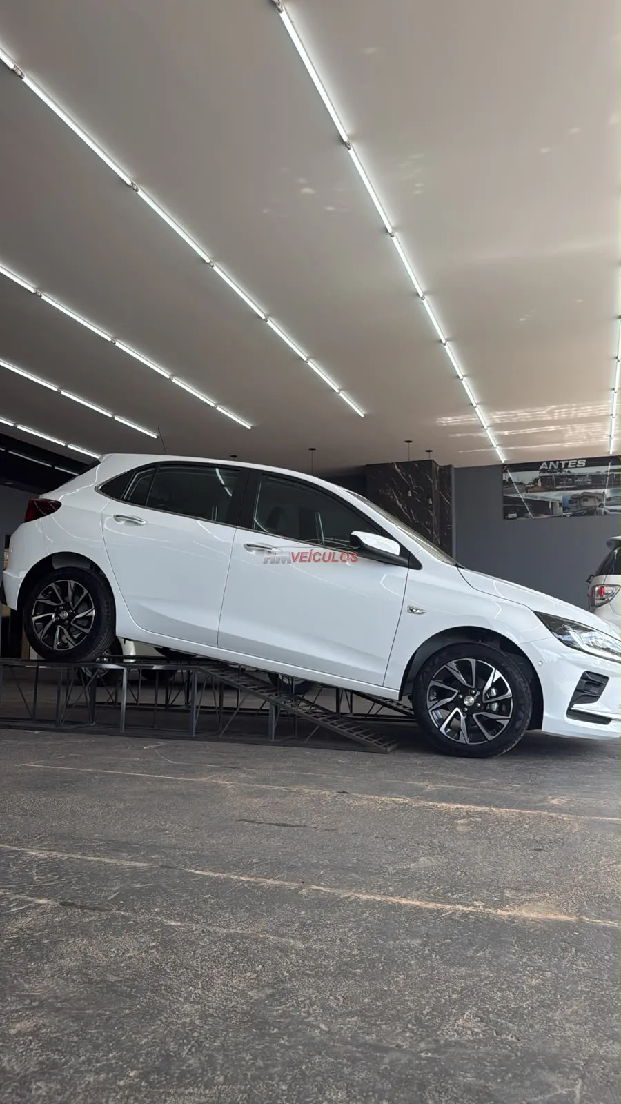 GM - Chevrolet ONIX HATCH PREM. 1.0 12V TB Flex 5p Aut. 2026
