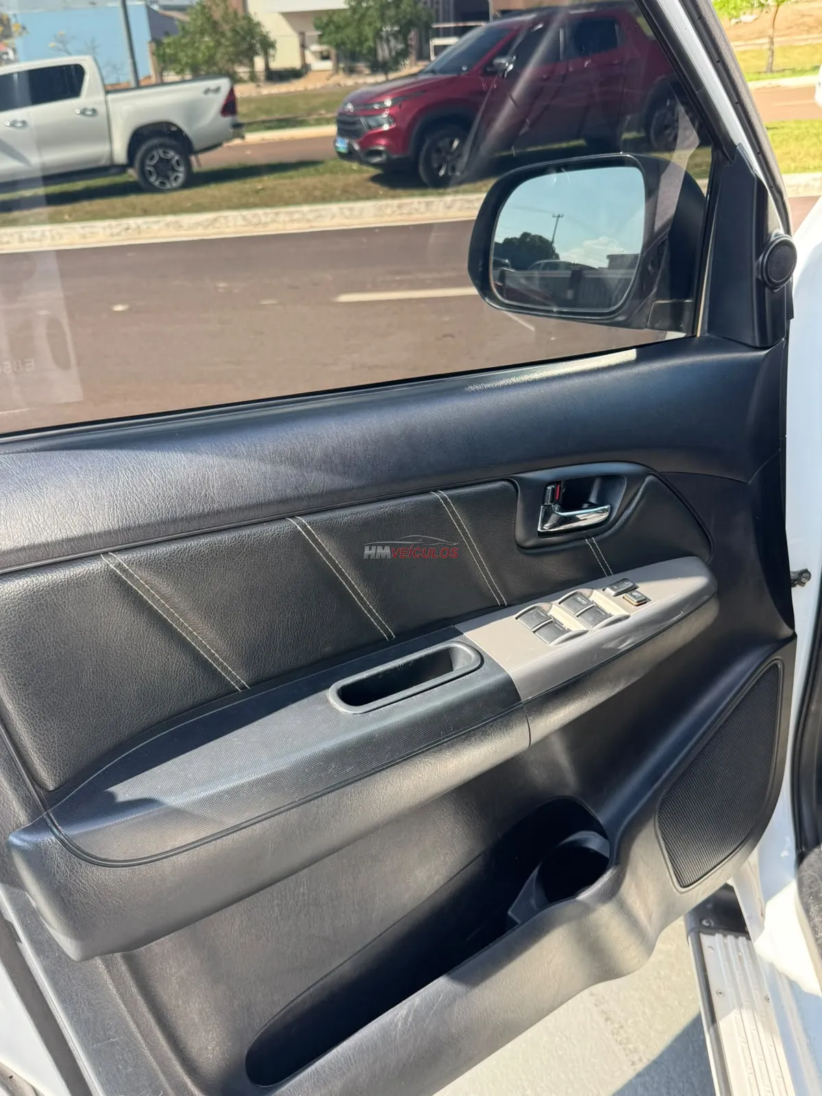 Toyota Hilux CD SRV D4-D 4x4 3.0 TDI Dies 2014