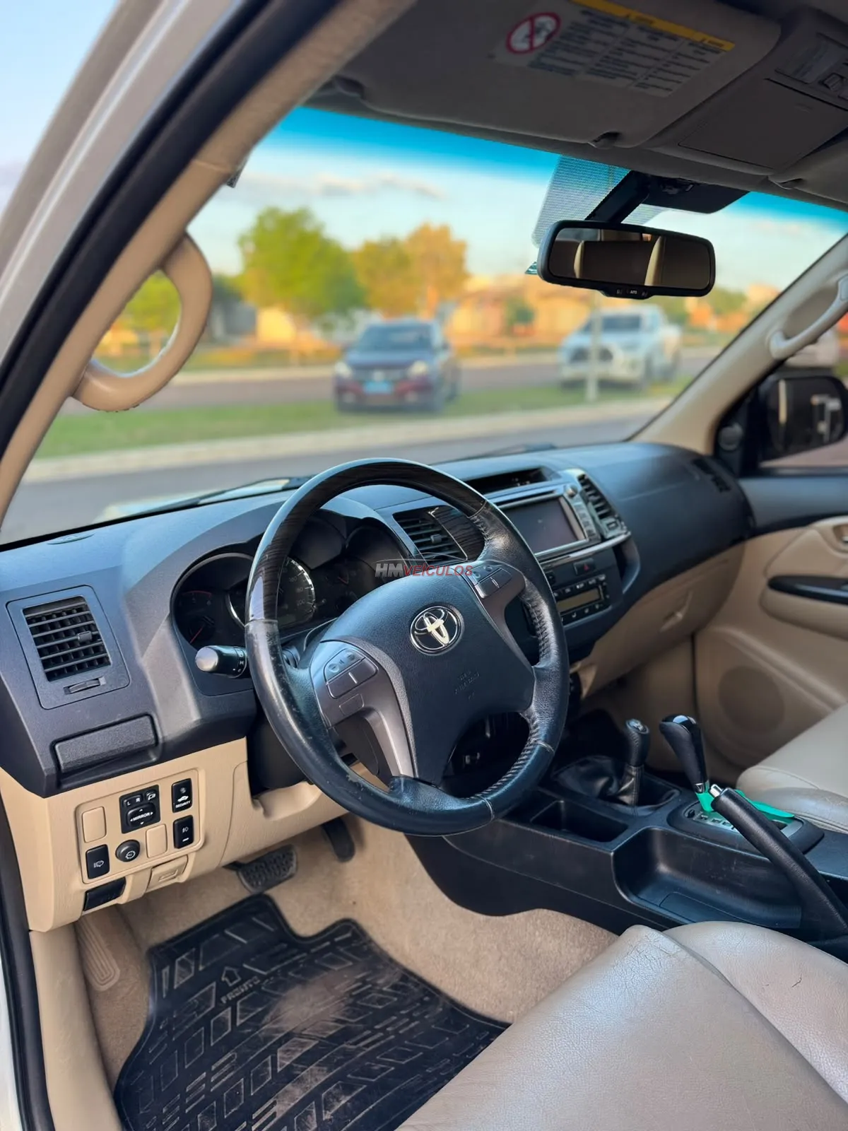 Toyota Hilux SW4 SRV D4-D 4x4 3.0 TDI Dies. Aut 2015